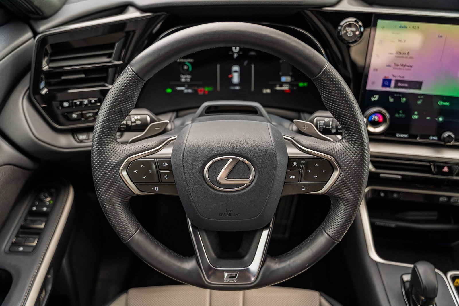 Used 2025 Lexus TX 500h AWD image 39