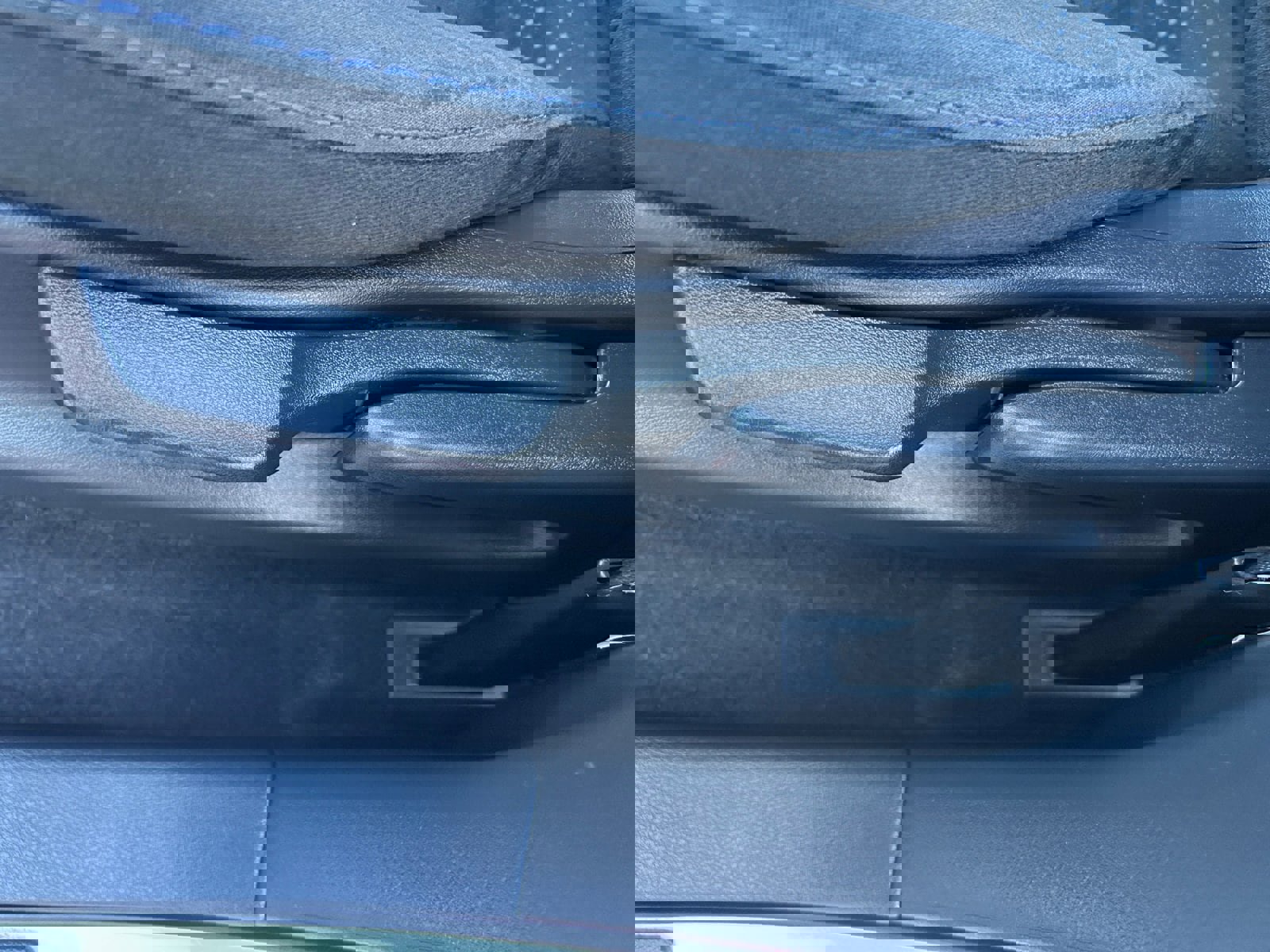 Used 2016 Nissan Leaf SV image 14