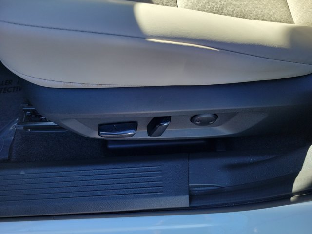 Used 2023 Nissan Rogue SV w/ SV Premium B Package FWD image 21