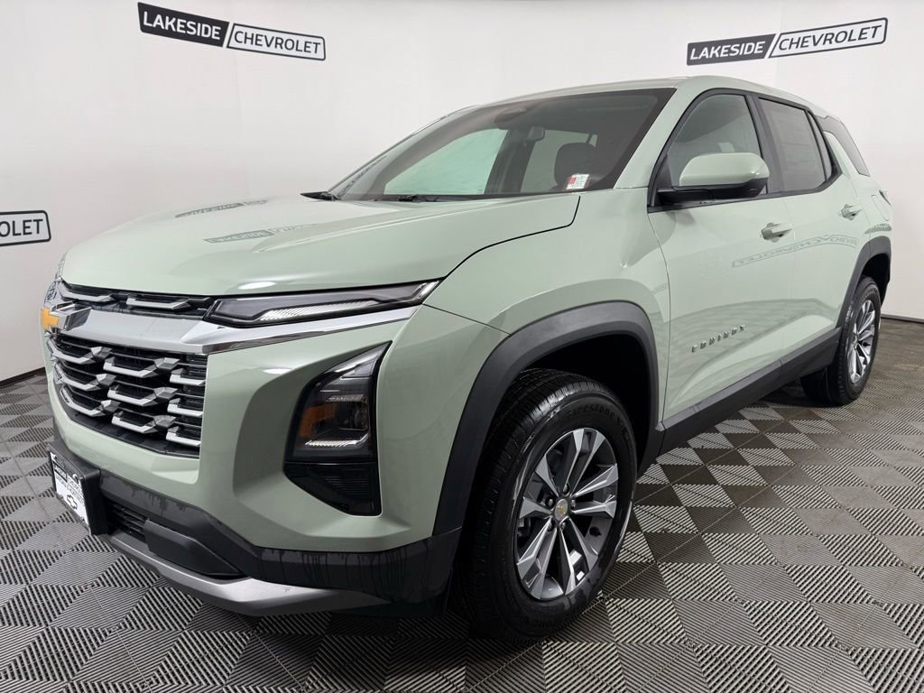 New 2026 Chevrolet Equinox LT image 2