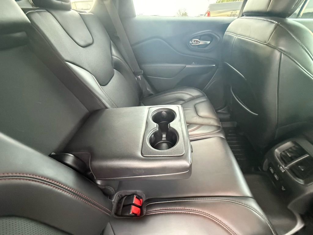 Used 2021 Jeep Cherokee Trailhawk w/ Premium Leather Package image 11