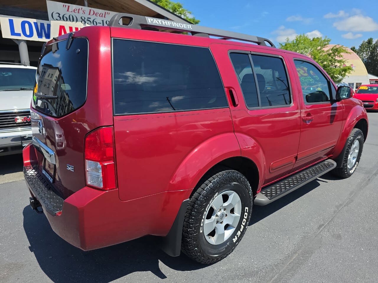 Used 2006 Nissan Pathfinder SE RWD image 3