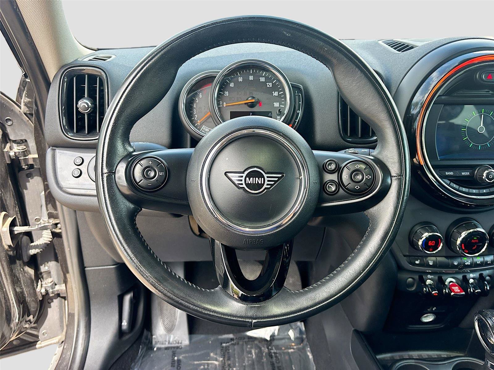 Used 2019 MINI Cooper Countryman FWD image 11