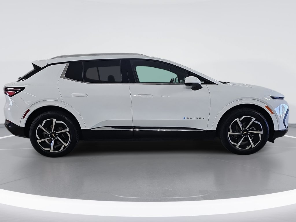 Certified 2024 Chevrolet Equinox EV LT AWD/4WD image 2