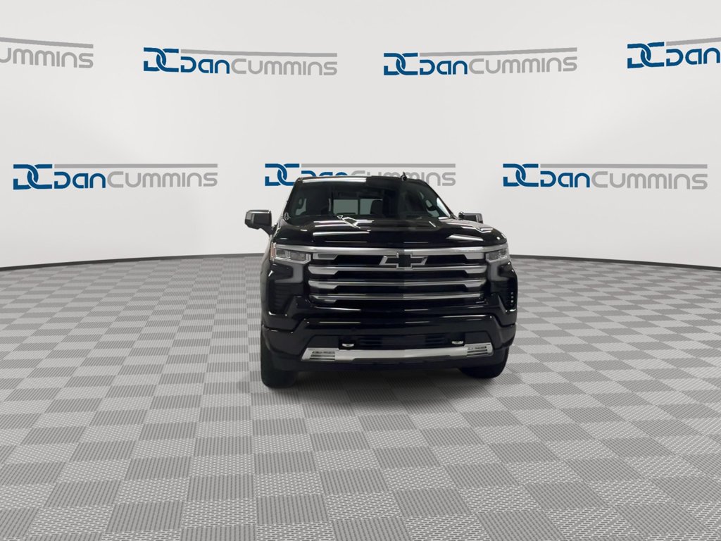 New 2026 Chevrolet Silverado 1500 High Country w/ Technology Package AWD/4WD image 3
