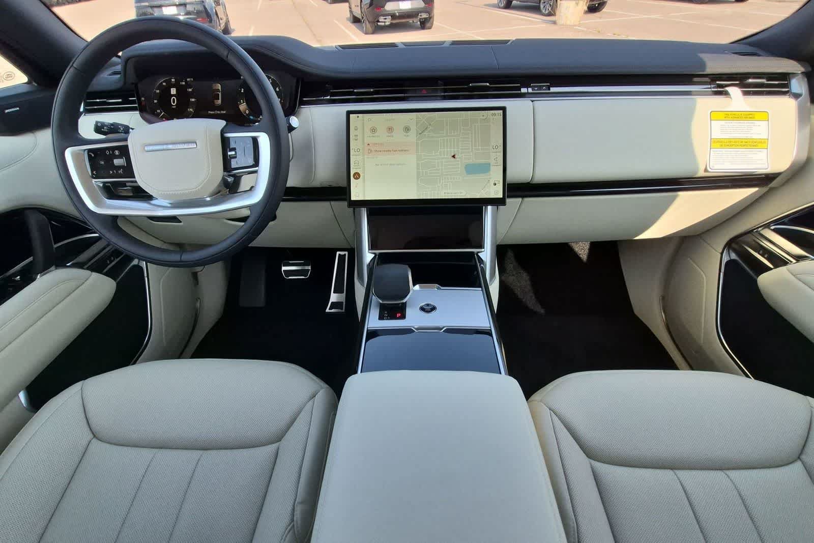 New 2026 Land Rover Range Rover Long Wheelbase SE AWD/4WD image 15