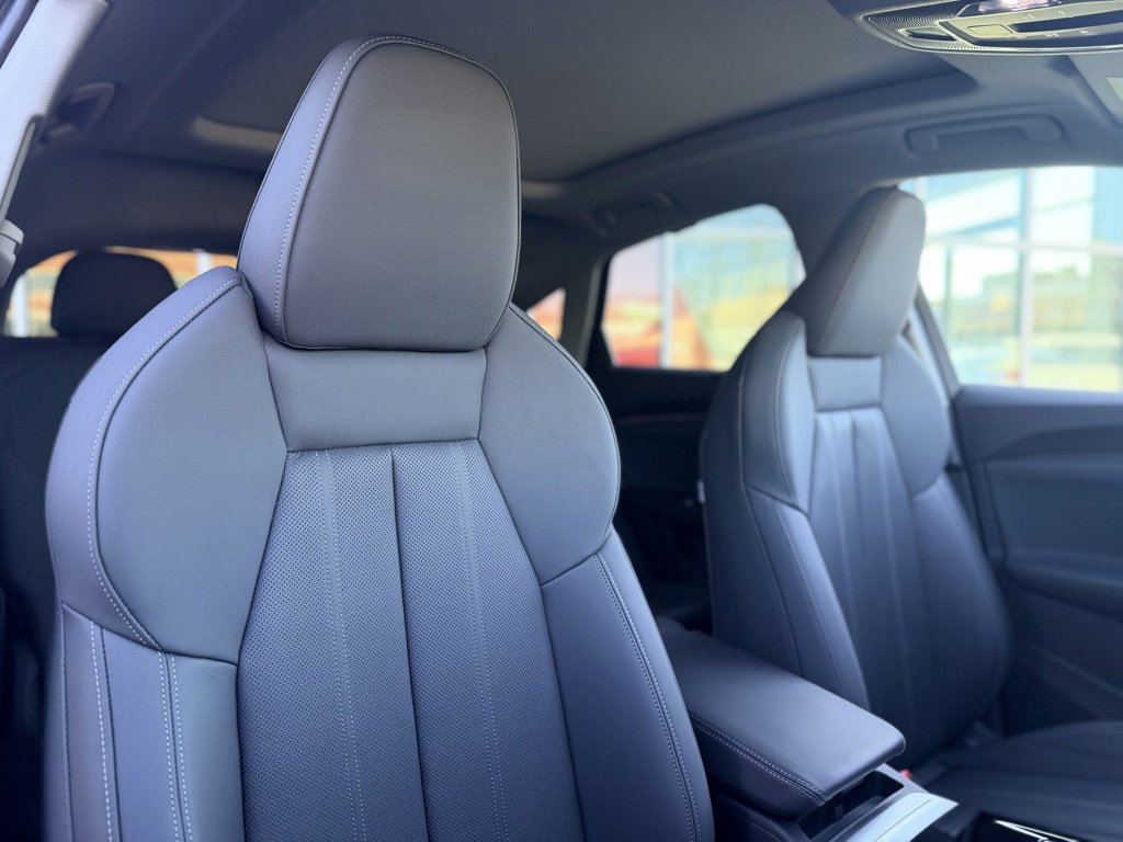 Used 2025 Audi Q5 Premium Plus w/ Premium Plus image 22