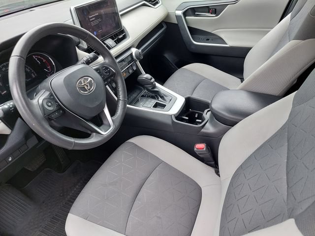 Certified 2023 Toyota RAV4 XLE w/ XLE Grade Weather Package AWD/4WD image 6