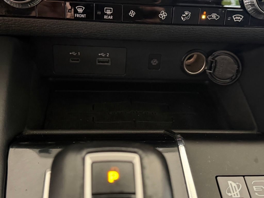 Used 2023 Mitsubishi Outlander 4WD Plug-In Hybrid image 49