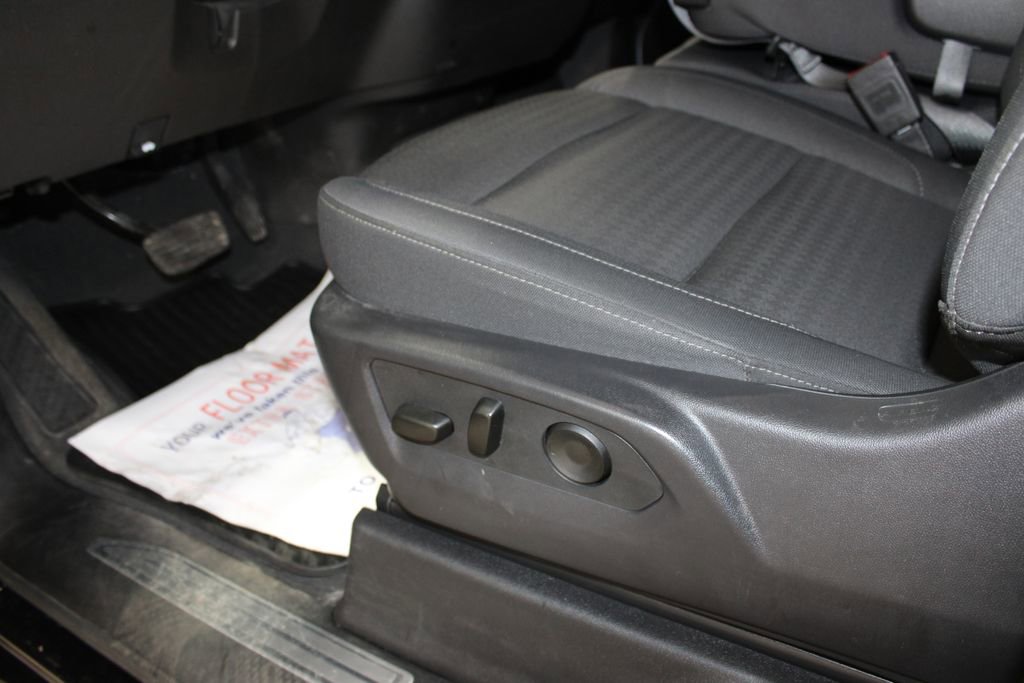 Used 2025 Chevrolet Silverado 1500 LT image 21