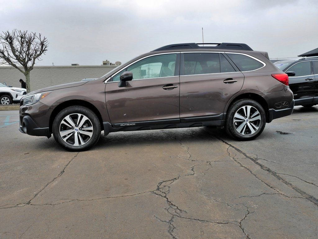 Used 2019 Subaru Outback 2.5i Limited w/ Popular Package #2 image 4