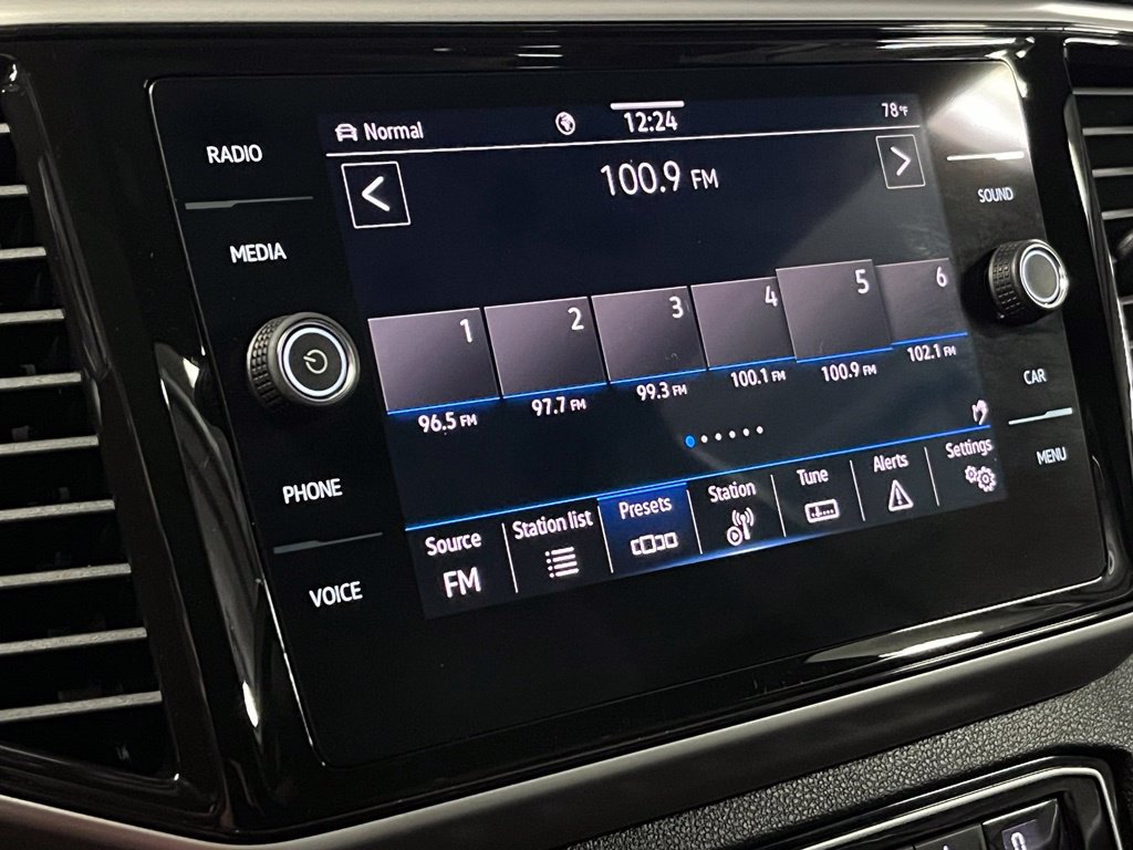 Used 2023 Volkswagen Atlas Cross Sport SE w/ Panoramic Sunroof Package AWD/4WD image 29