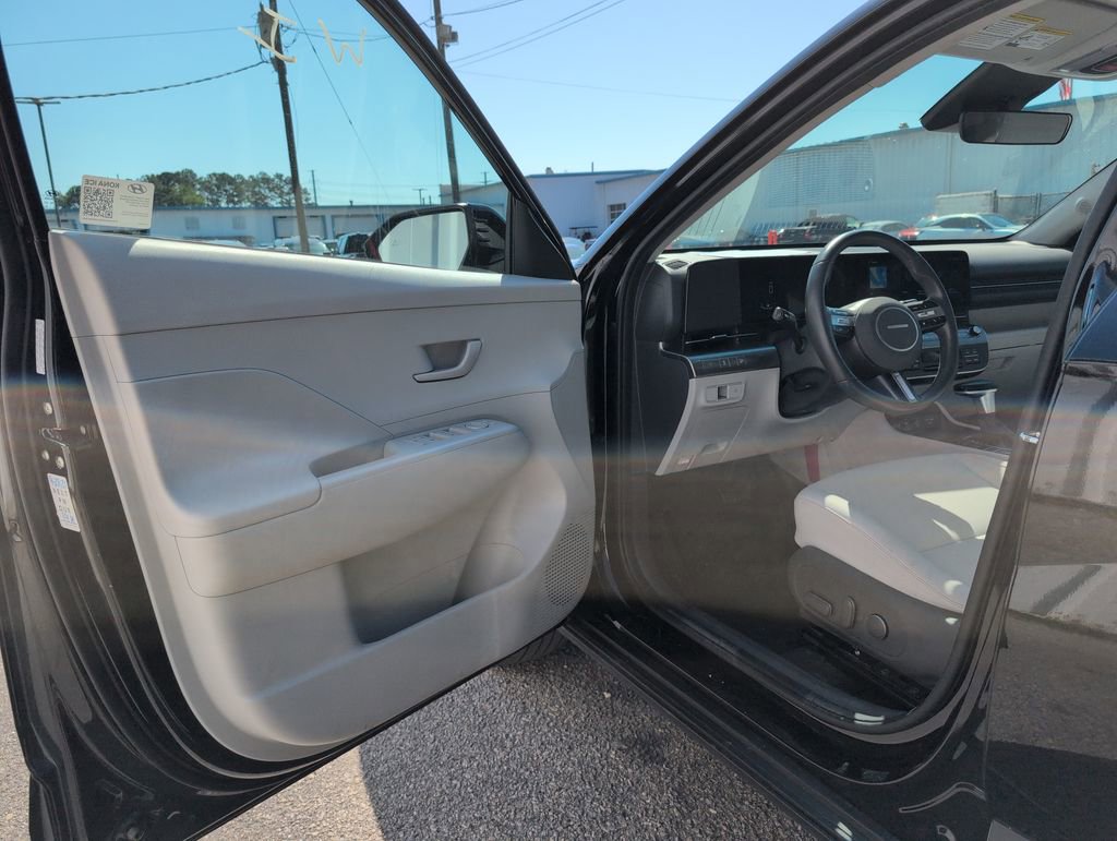 Used 2025 Hyundai Kona SEL FWD image 10