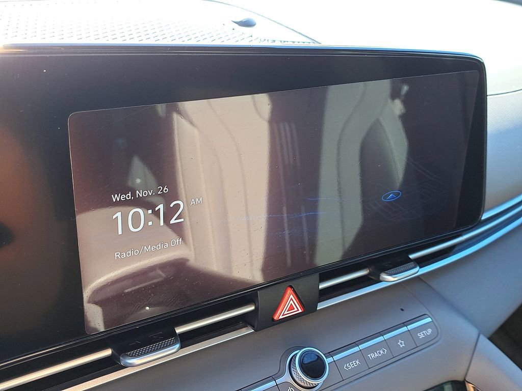 Used 2023 Hyundai Elantra SEL w/ Convenience Package image 20