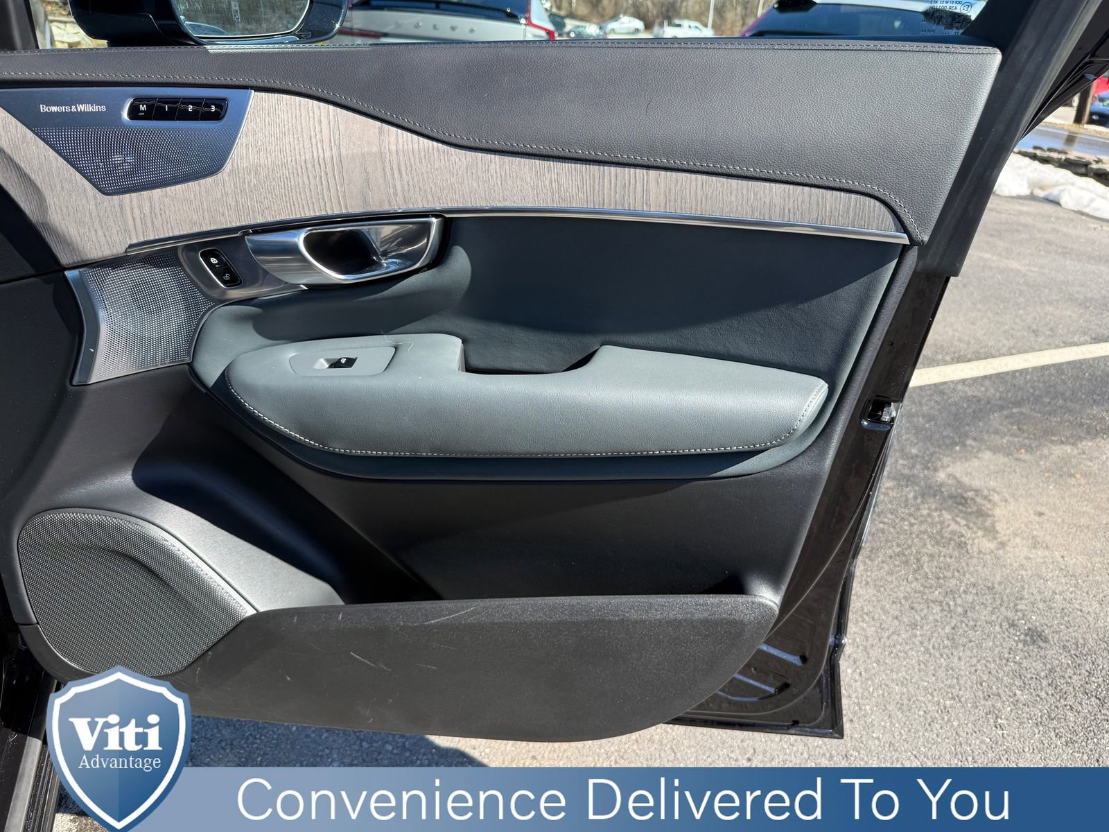 Certified 2023 Volvo XC90 T8 Ultimate w/ Protection Package Premier image 29