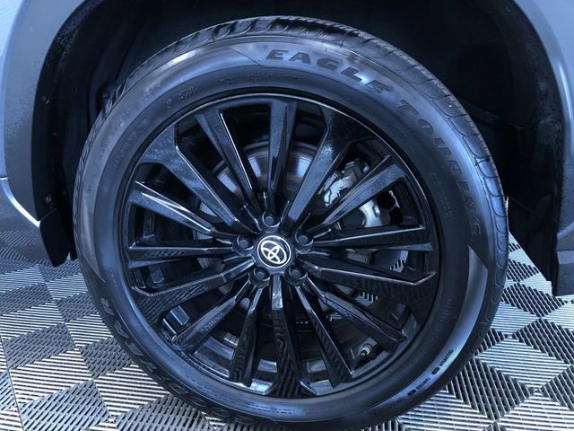 Certified 2025 Toyota Highlander XSE AWD/4WD image 16