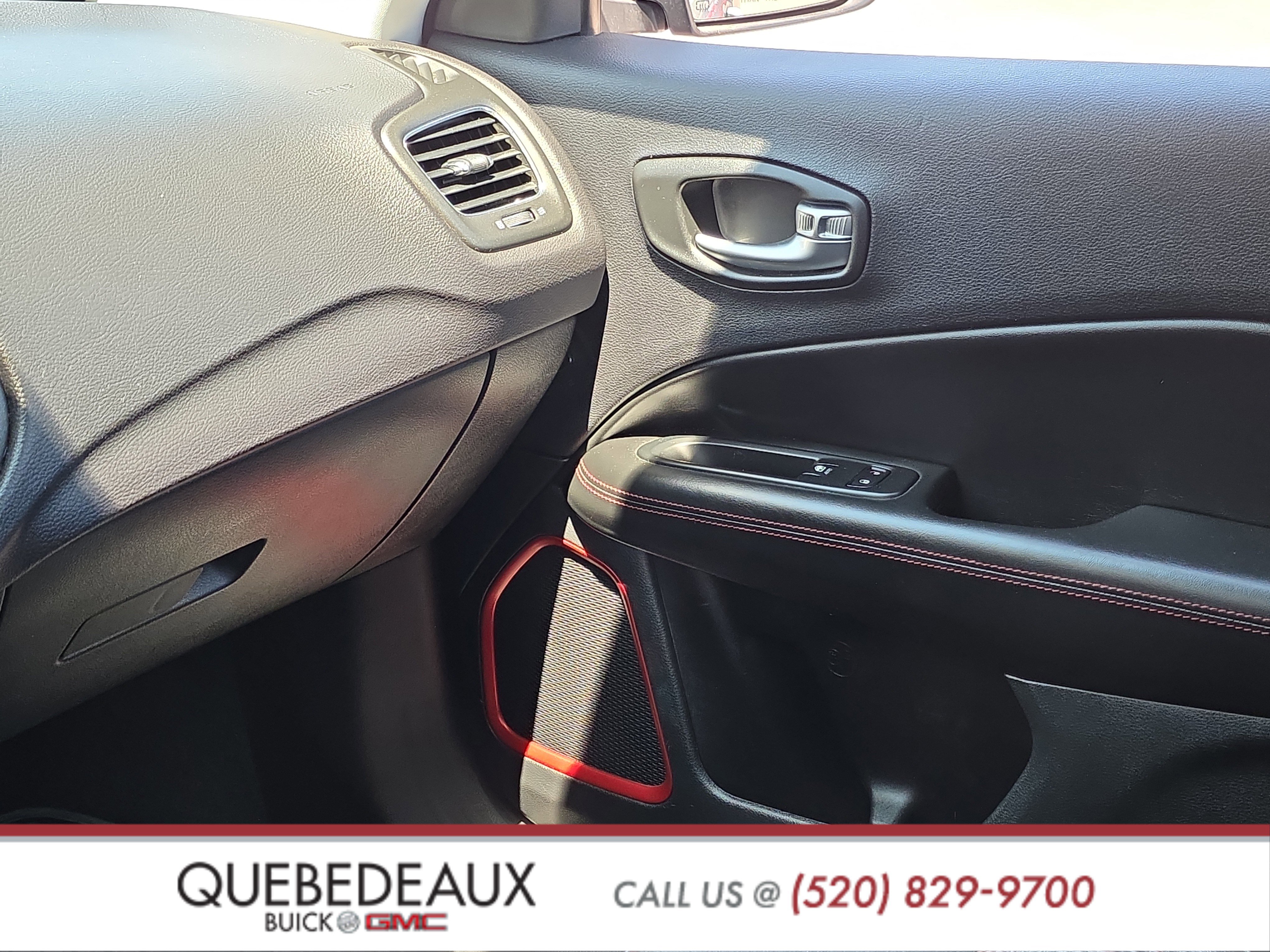 Used 2019 Jeep Compass Trailhawk AWD/4WD image 23
