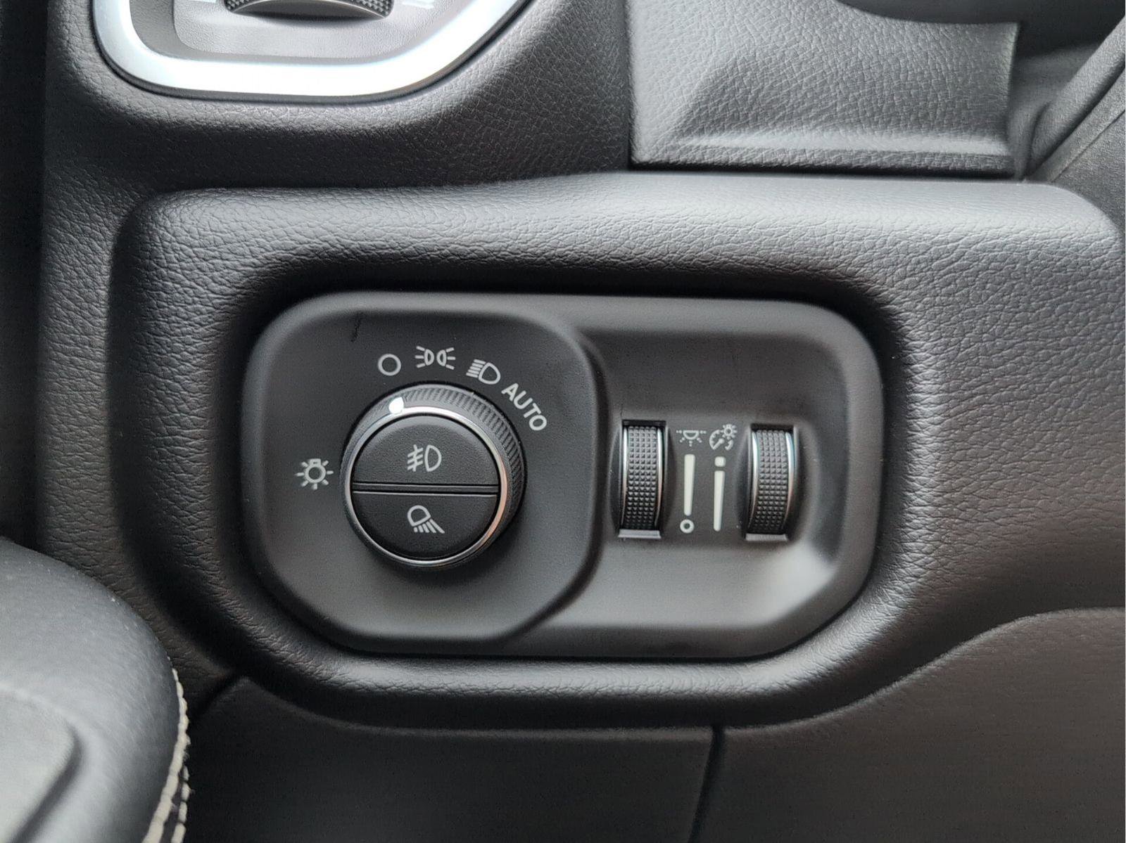 New 2026 RAM 2500 Laramie image 14