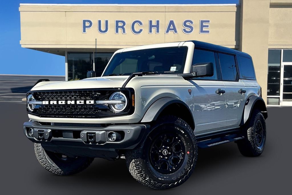 New 2026 Ford Bronco Badlands image 2