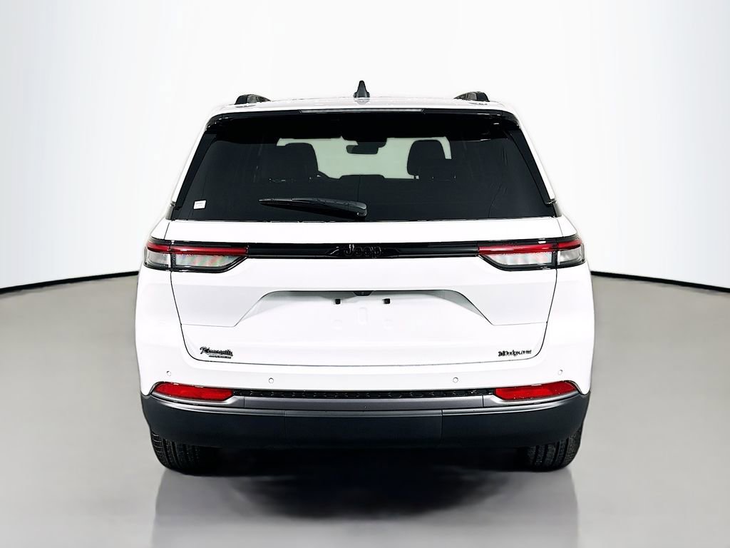 New 2026 Jeep Grand Cherokee Limited w/ Limited Altitude Package RWD image 6