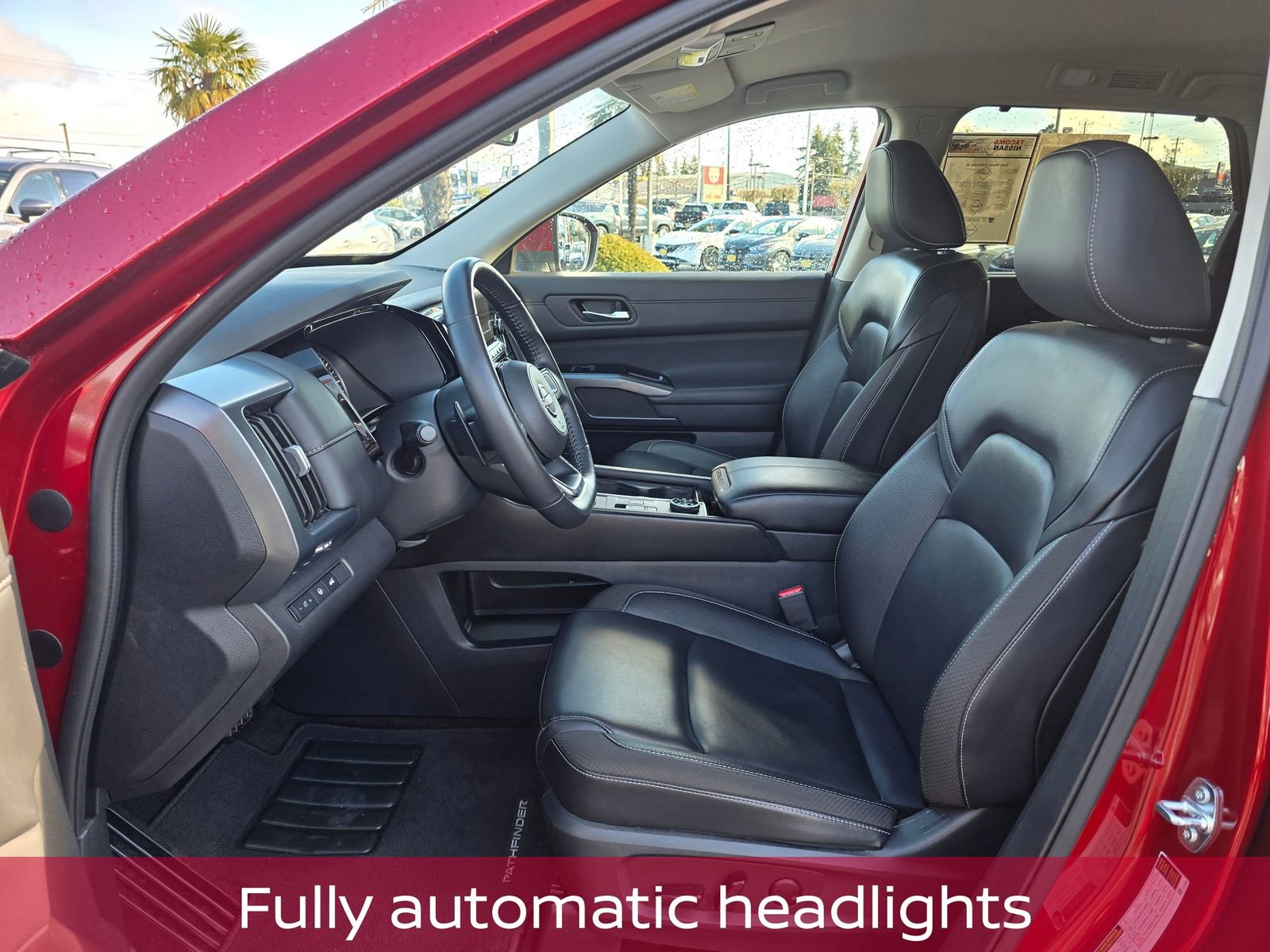 Used 2025 Nissan Pathfinder SL AWD/4WD image 14
