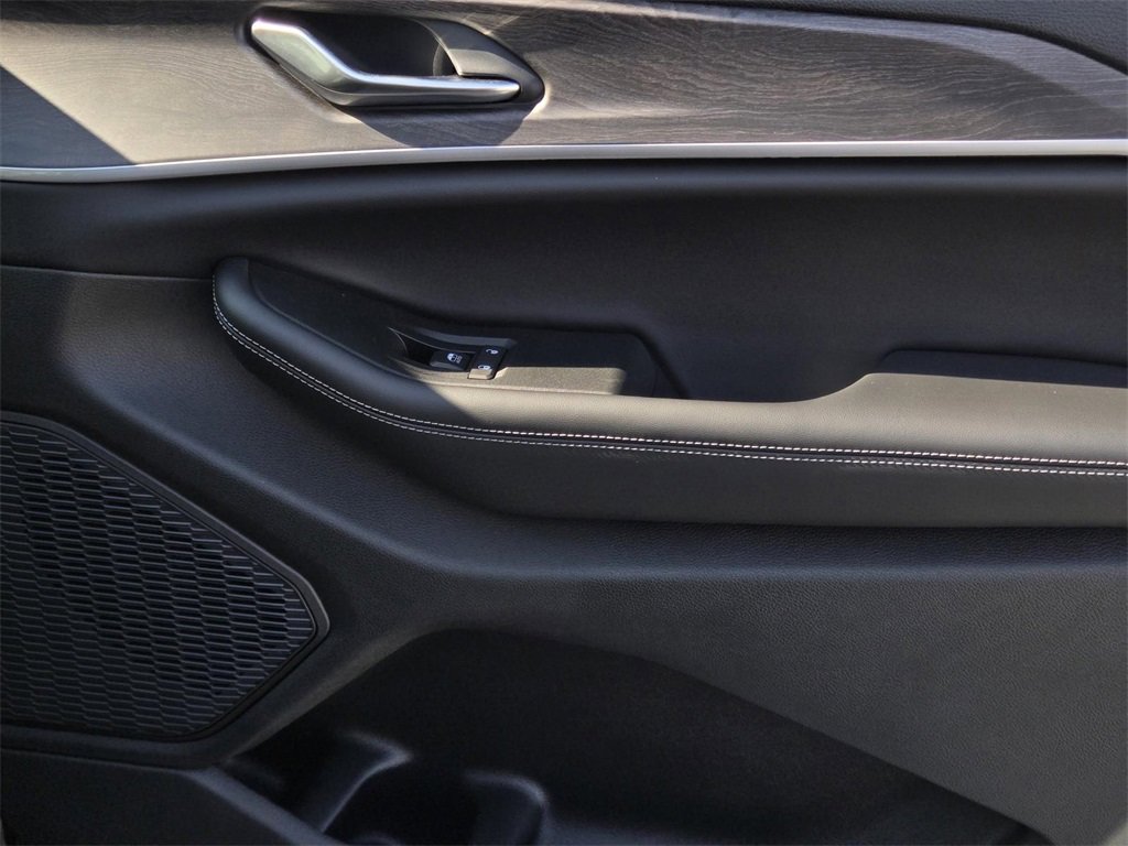 New 2025 Jeep Grand Cherokee Limited image 9