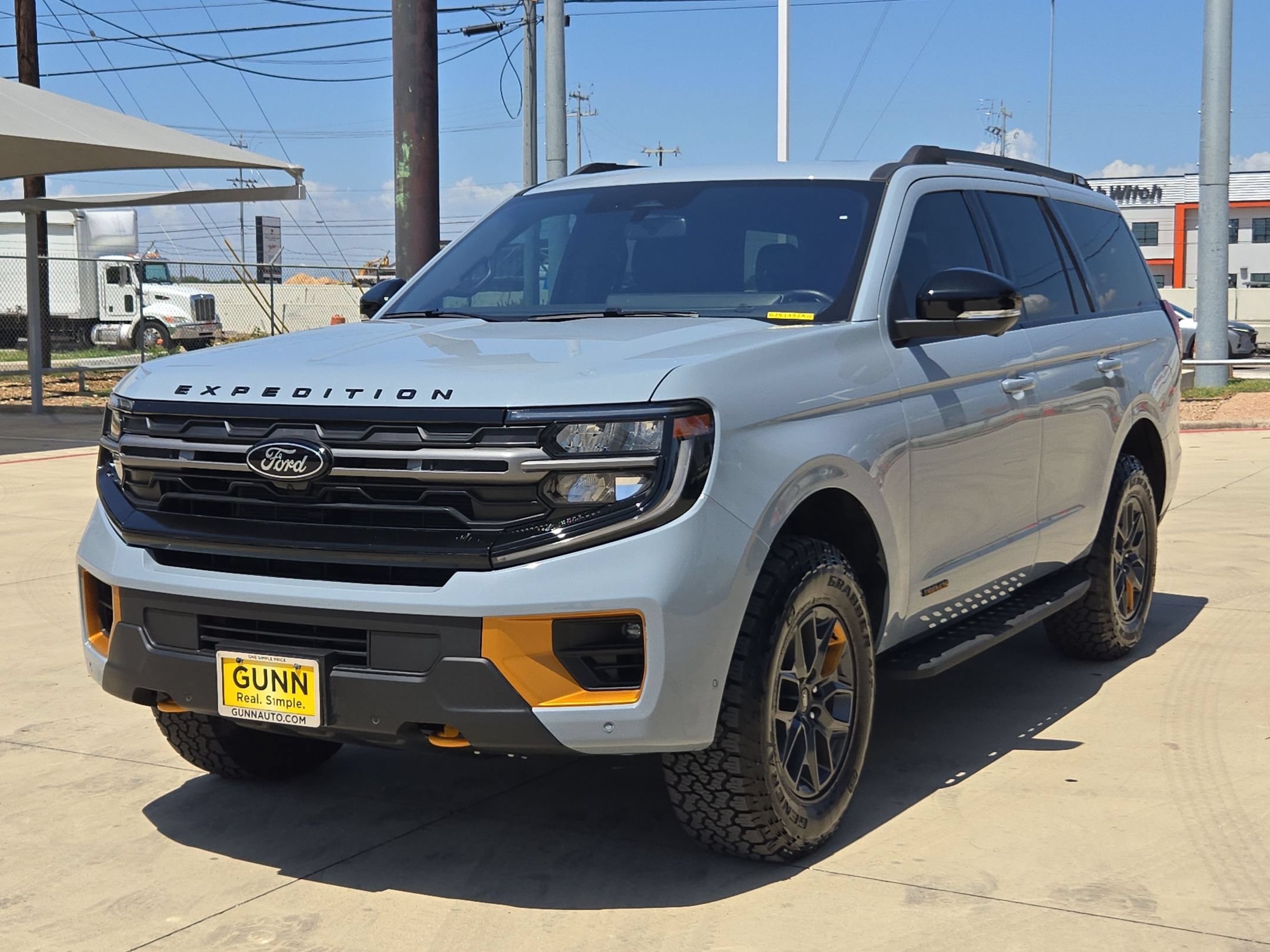 Used 2025 Ford Expedition Tremor AWD/4WD image 7