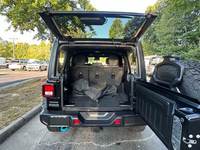 Used 2024 Jeep Wrangler Unlimited image 14
