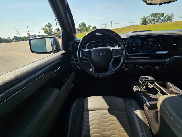 Used 2025 Chevrolet Silverado 1500 ZR2 w/ Technology Package AWD/4WD image 13