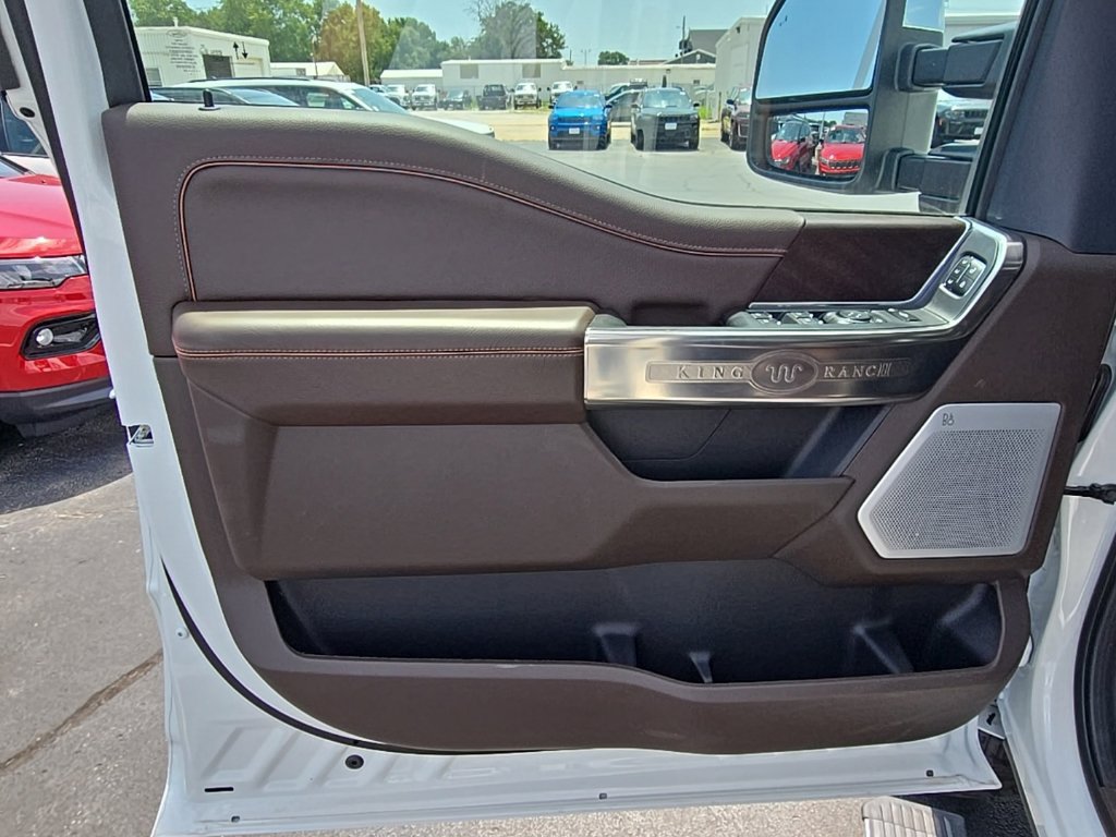 New 2026 Ford F350 4x4 Crew Cab Super Duty image 9