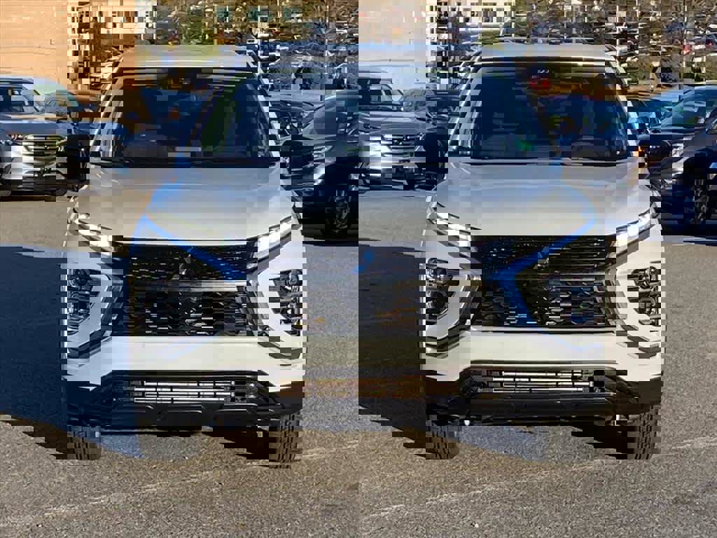 Used 2024 Mitsubishi Eclipse Cross LE image 6