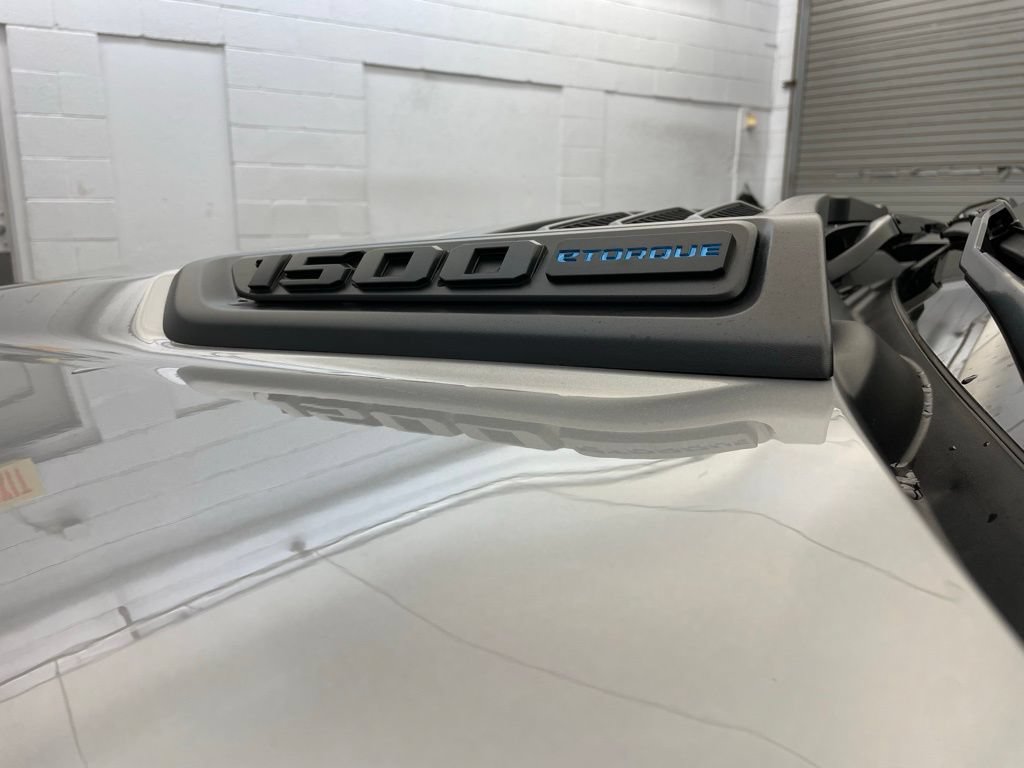 New 2026 RAM 1500 Laramie w/ Night Edition AWD/4WD image 15