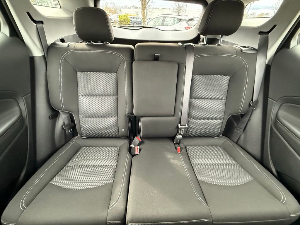 Used 2024 GMC Terrain SLE image 28