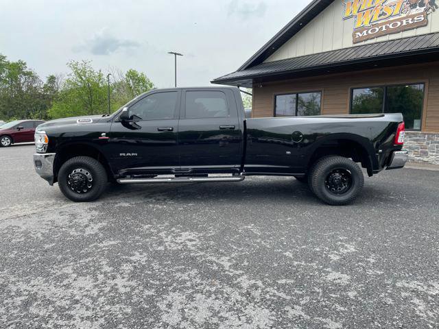 Used 2021 RAM 3500 Big Horn image 3