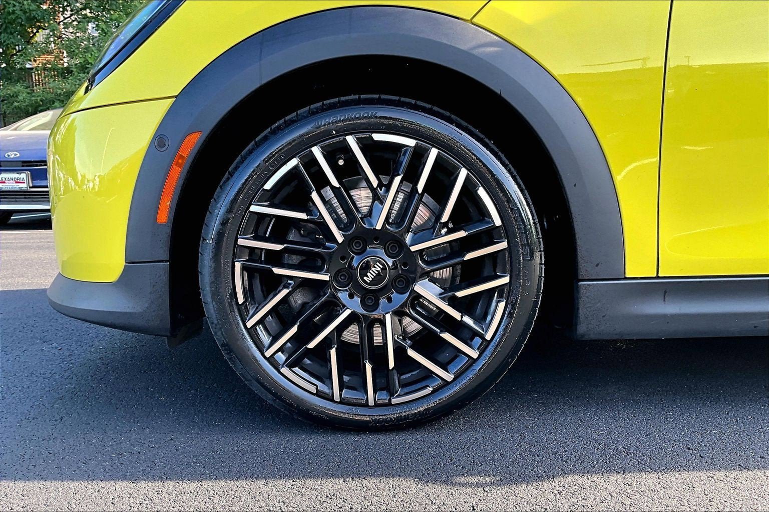 Used 2025 MINI Cooper S FWD image 9