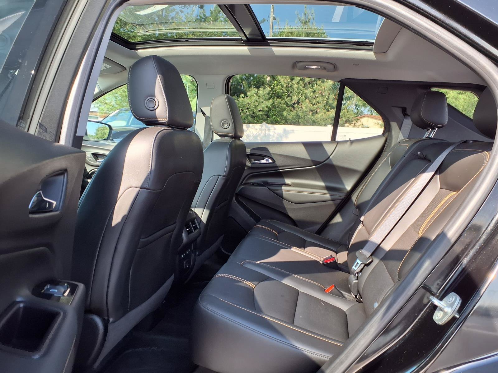 Used 2022 Chevrolet Equinox Premier FWD image 23