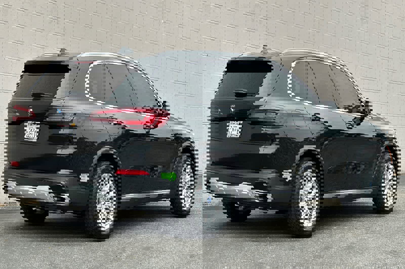 Used 2022 BMW X5 xDrive45e w/ Climate Comfort Package image 2