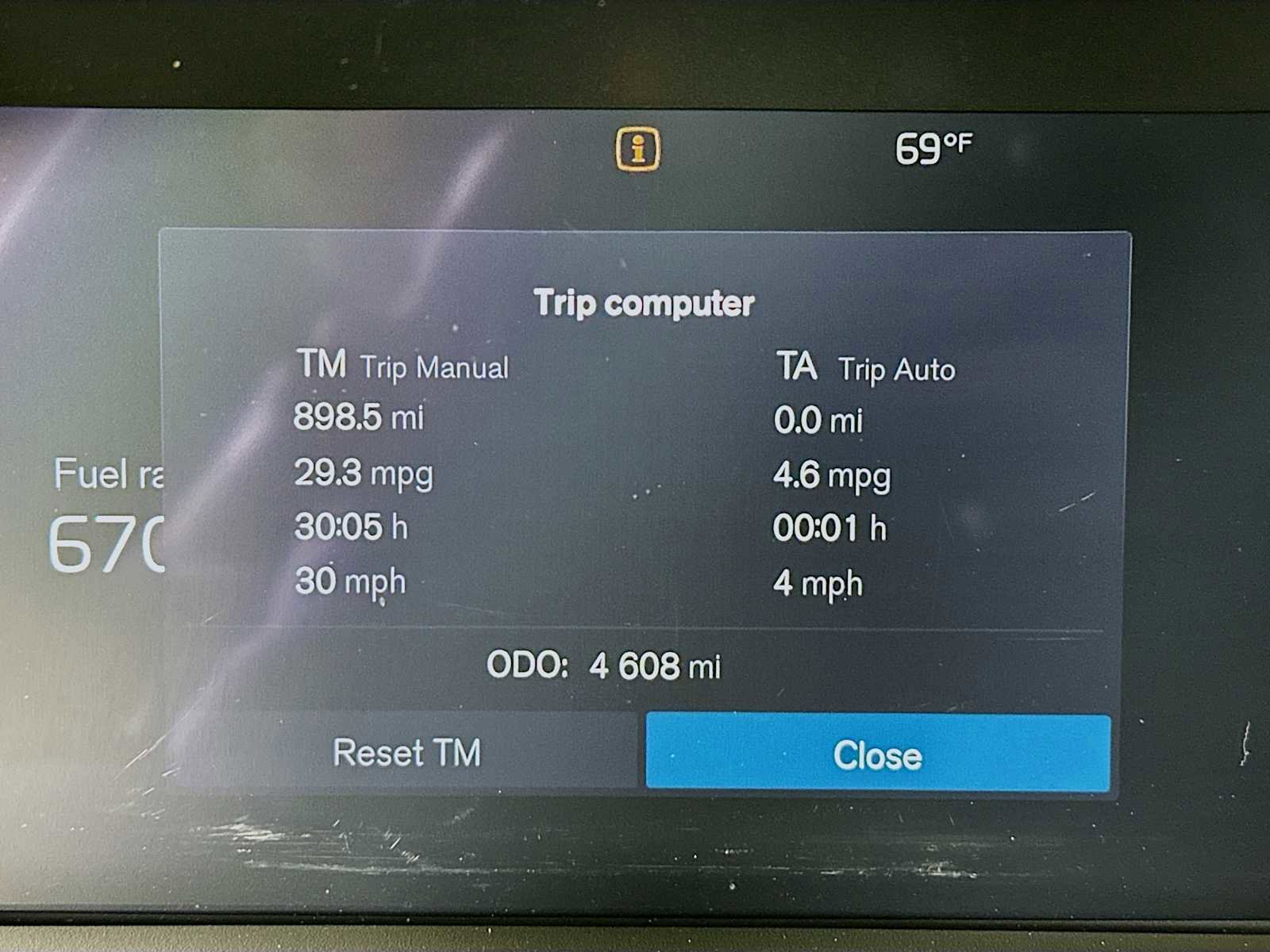 Certified 2025 Volvo XC40 B5 Core w/ Protection Package Premier image 12