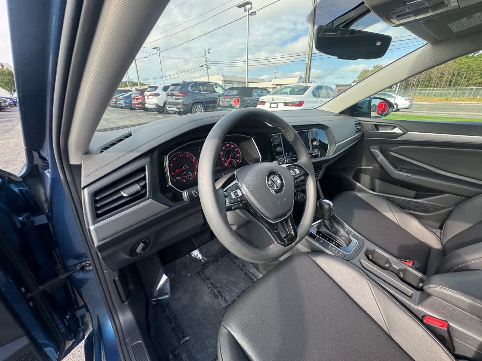 Used 2020 Volkswagen Jetta SE FWD image 25