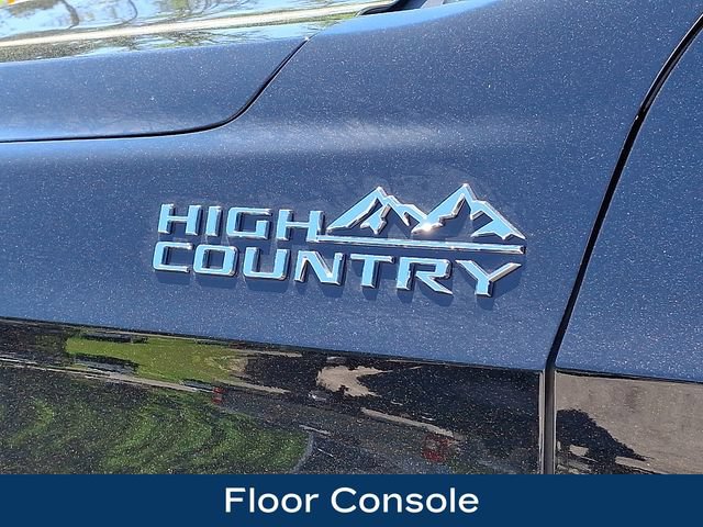 Used 2025 Chevrolet Tahoe High Country AWD/4WD image 36