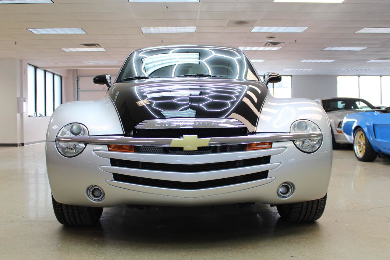 Used 2006 Chevrolet SSR w/ Preferred Equipment Group RWD image 16