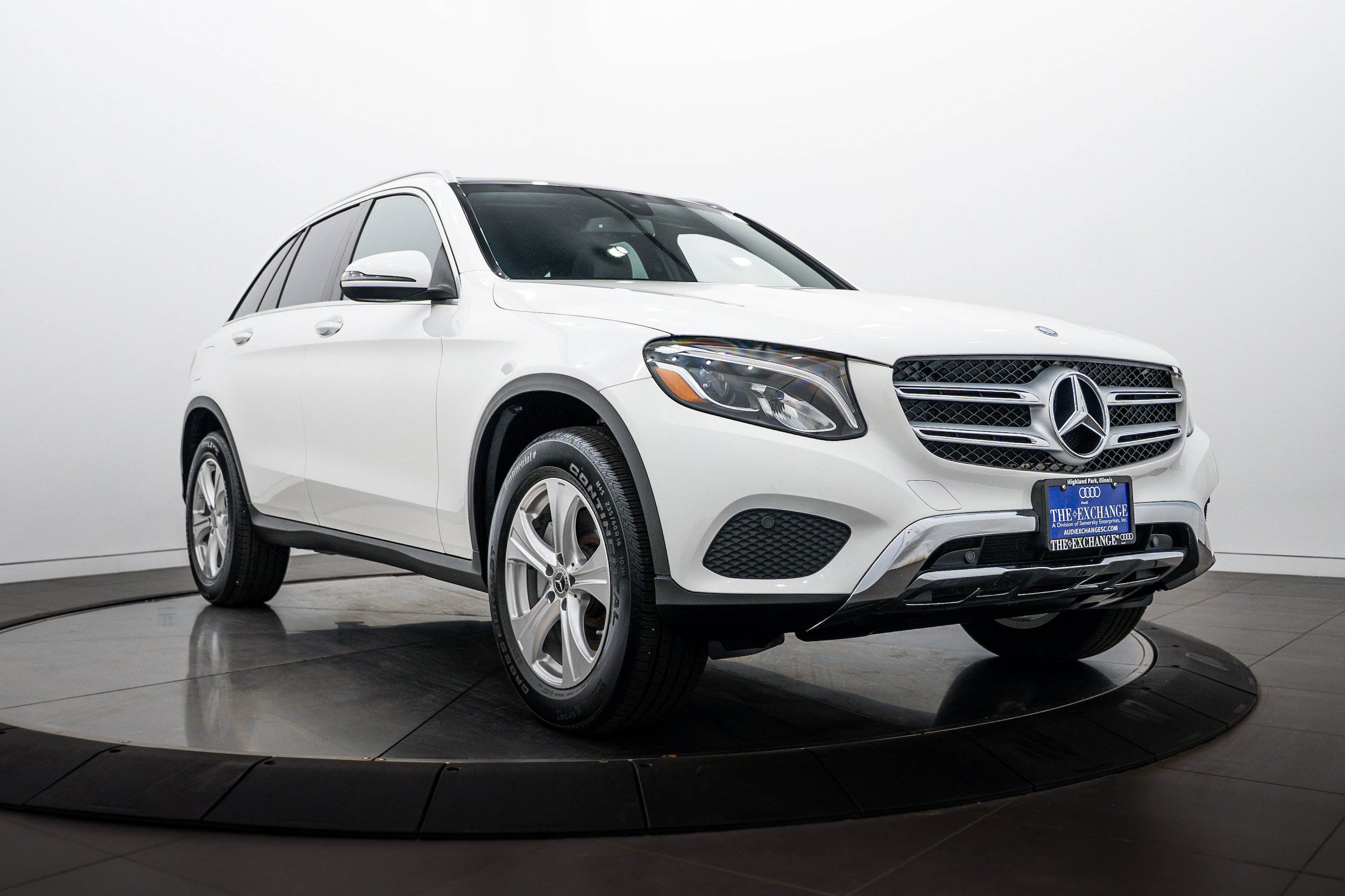 Used 2017 Mercedes-Benz GLC 300 4MATIC image 1