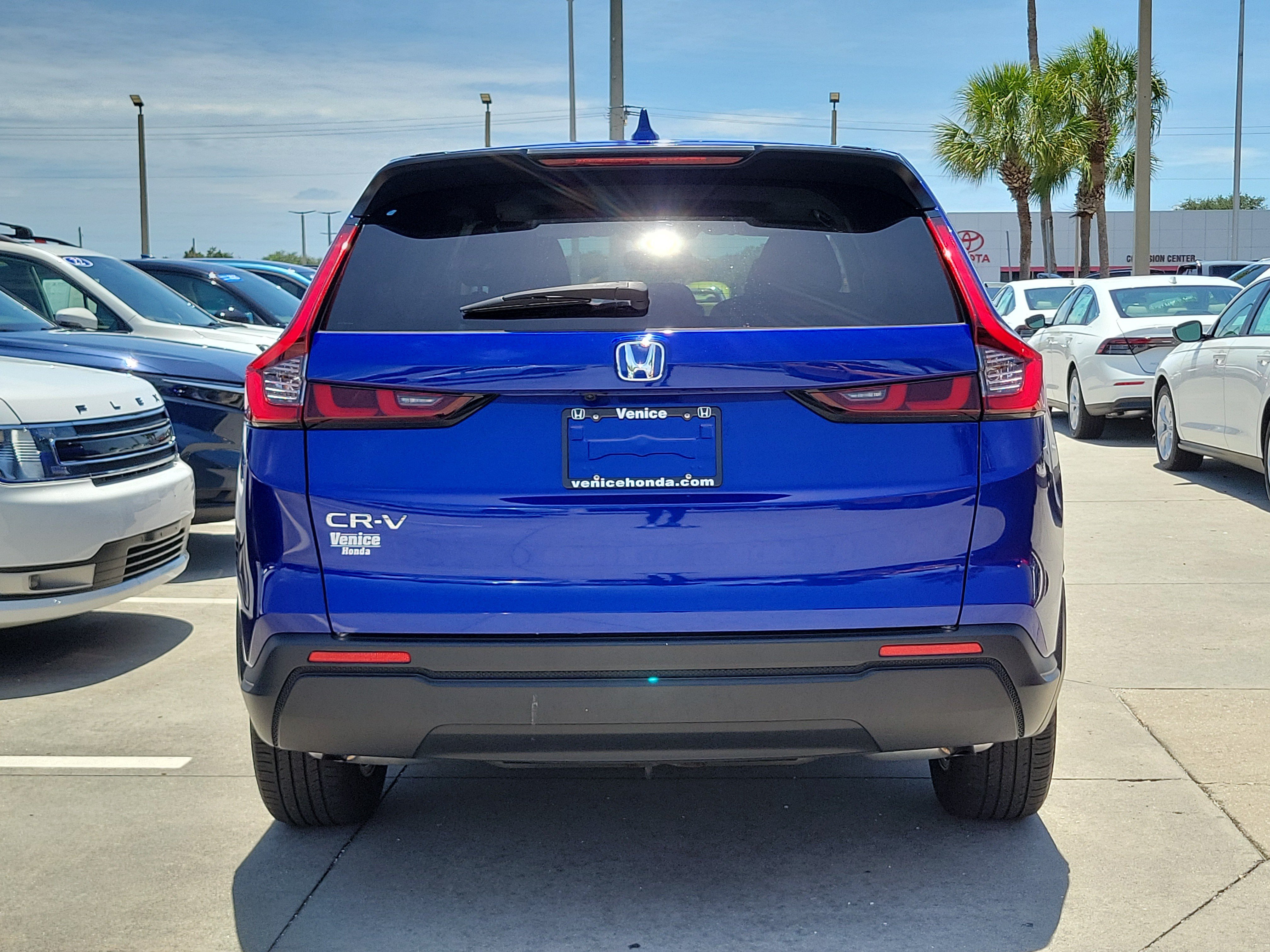 Used 2024 Honda CR-V EX image 5