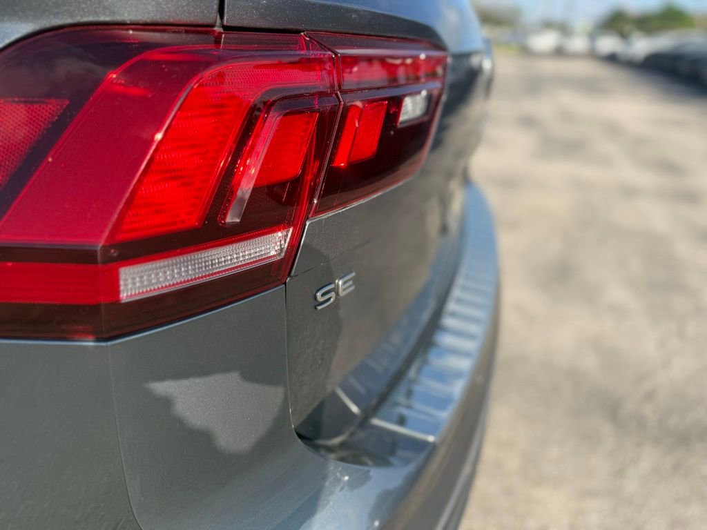 Used 2024 Volkswagen Tiguan SE image 4