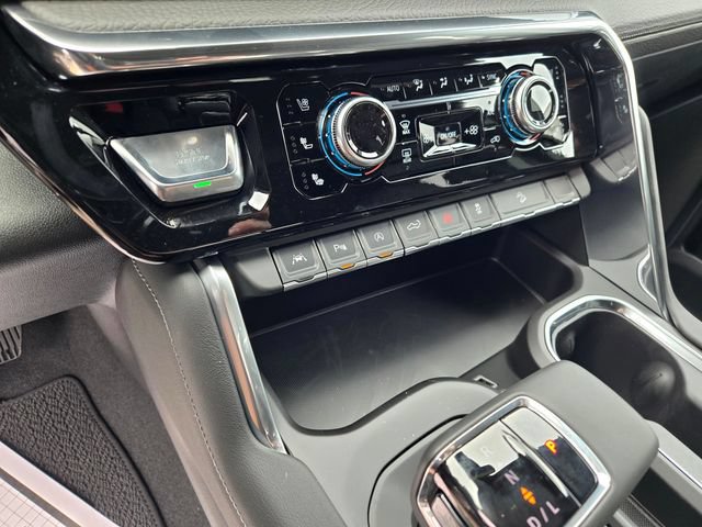 New 2026 GMC Sierra 1500 Denali w/ Denali Reserve Package AWD/4WD image 15