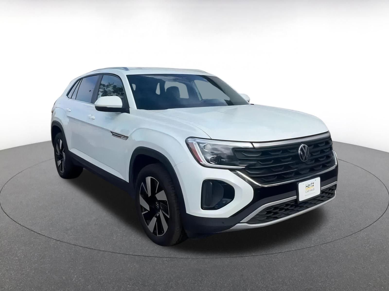 Used 2025 Volkswagen Atlas Cross Sport SE image 3