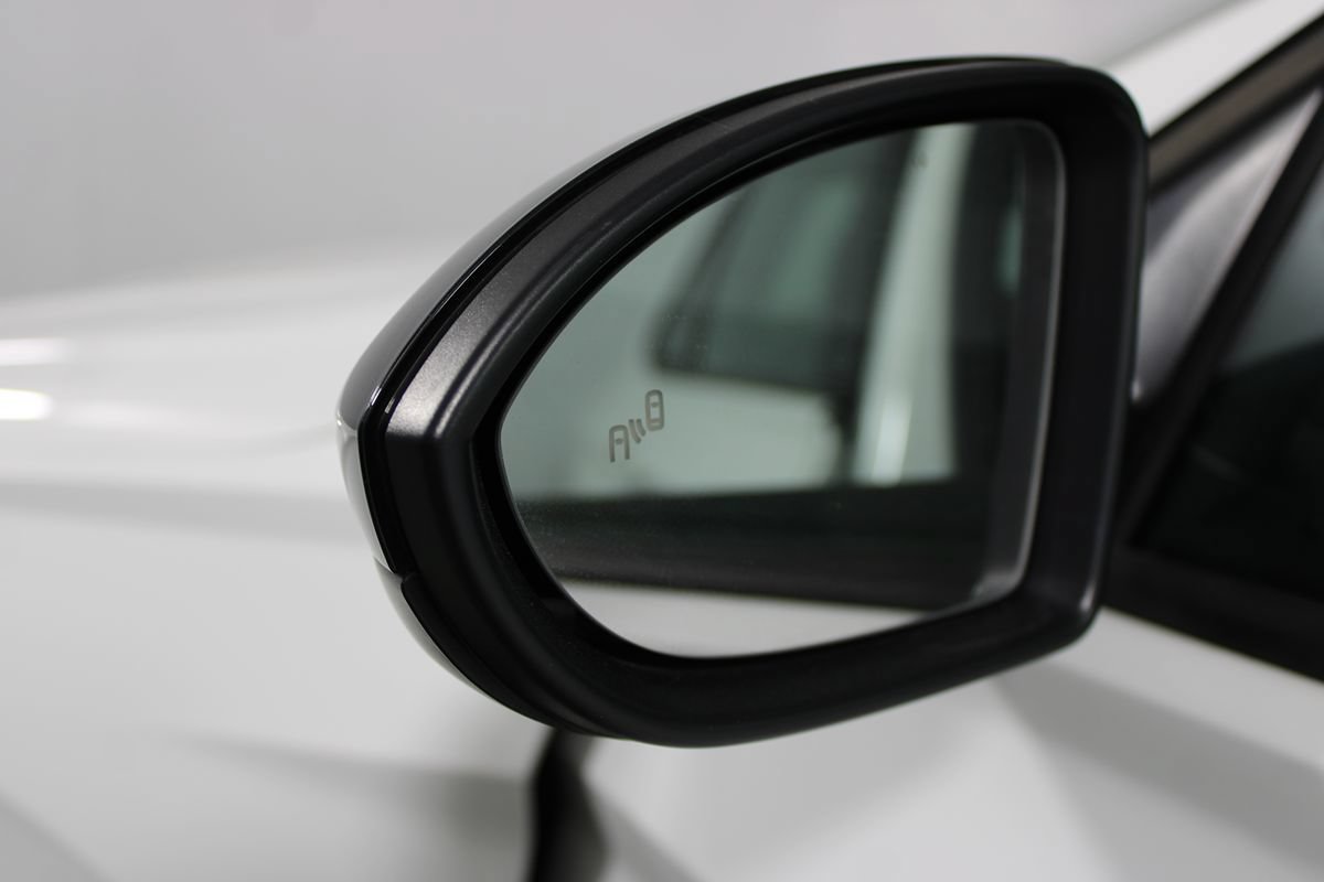 Used 2025 Volkswagen Jetta Sport FWD image 35