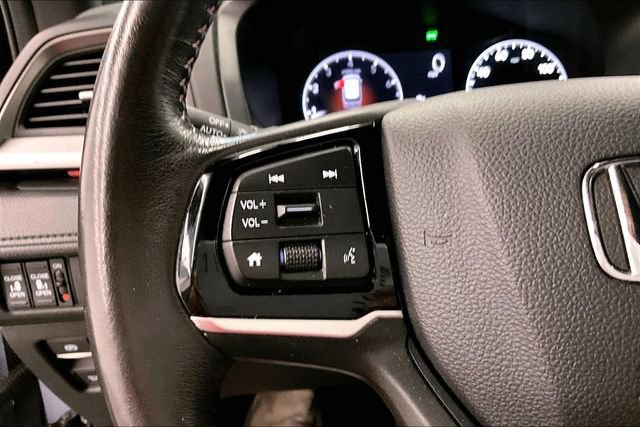 Used 2025 Honda Odyssey Sport-L image 27