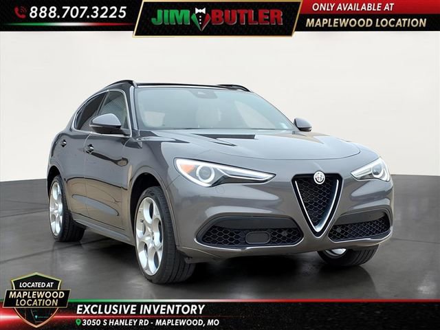 Used 2023 Alfa Romeo Stelvio Ti Lusso w/ Quick Order Package 22X Lusso AWD/4WD image 6
