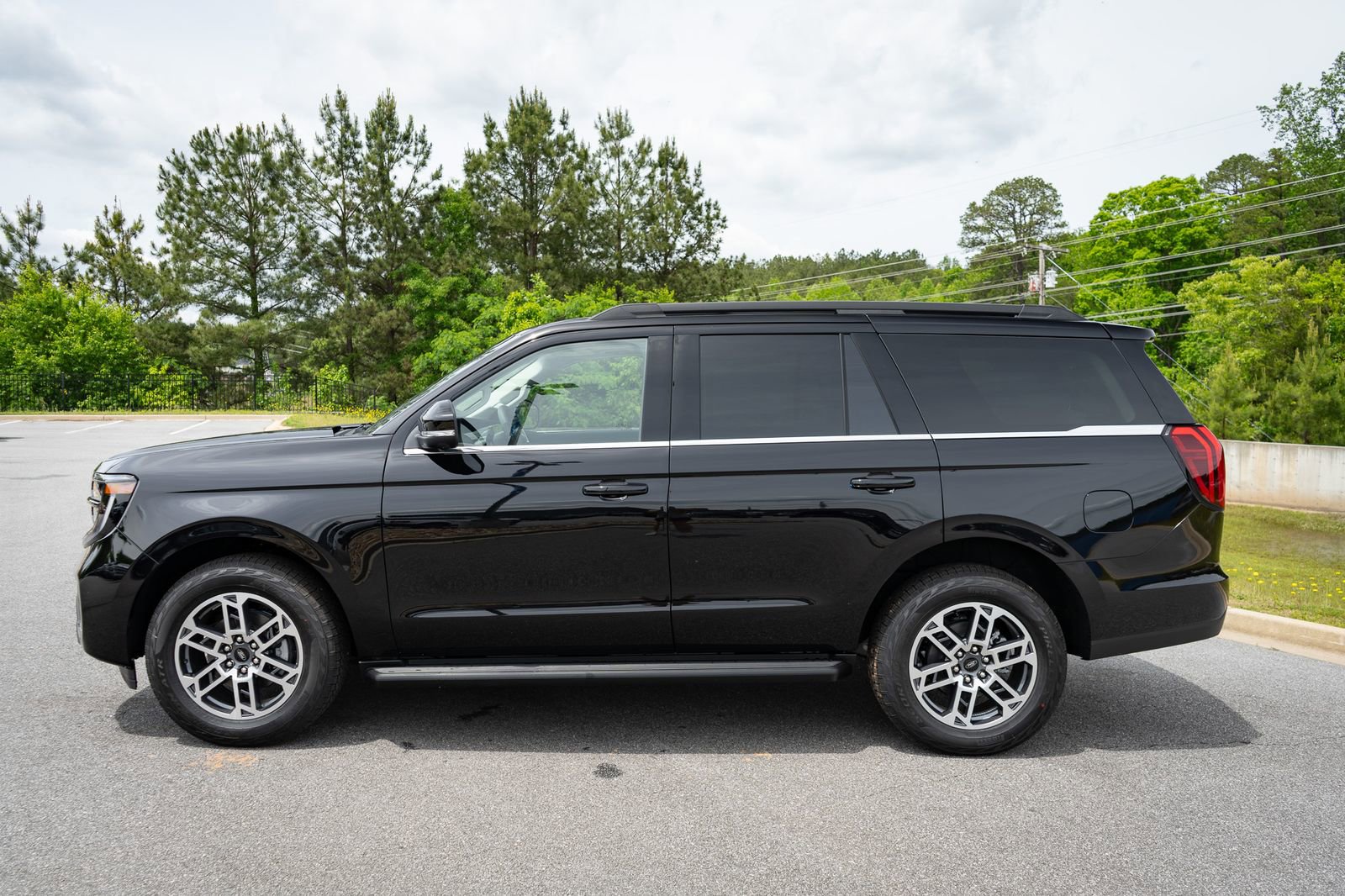 New 2026 Ford Expedition Active AWD/4WD image 5